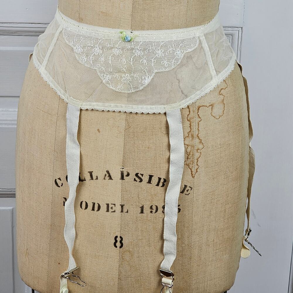 VTG Warner's garter belt size 24" coquette seductive lingerie